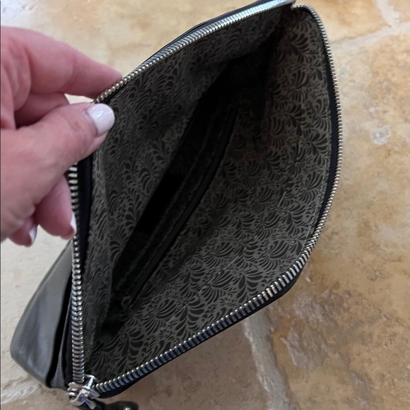 Hobo - Black Leather Clutch - Picture 5 of 6